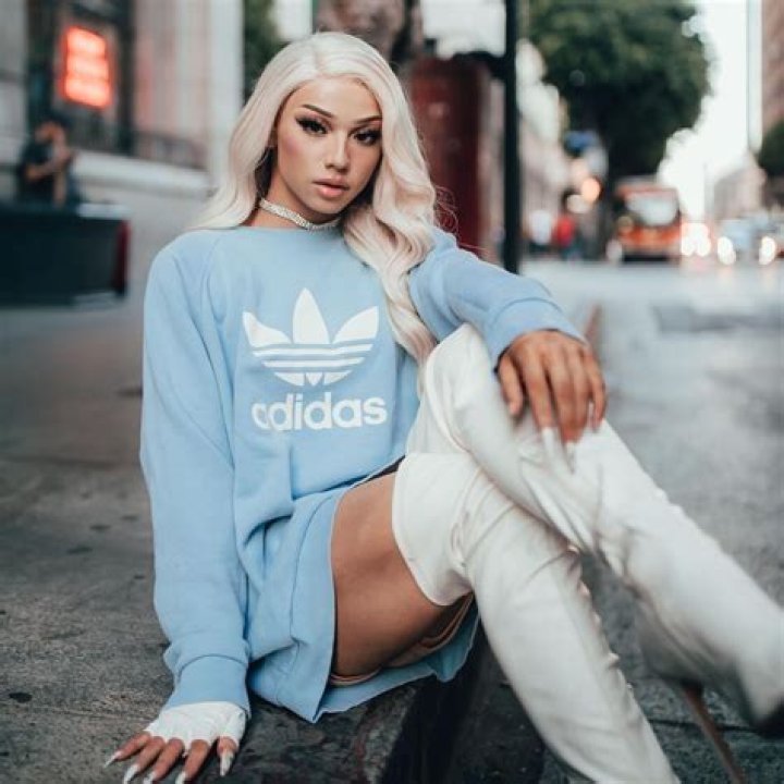 Doll Expert Clawdeena Shares How She Turned Her Love for Dolls and Makeup into Viral Videos (Exclusive) – Celeb Secrets