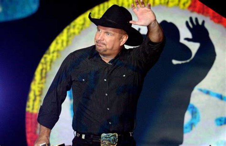 Garth Brooks Cancels The Remainder Of His 2021 Stadium Shows