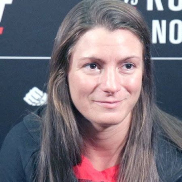 Hannah Cifers Biography- MMA, Salary, Earnings, Net worth, Married, Relationship, Girlfriend, Affair, Family, Age, Height, Career