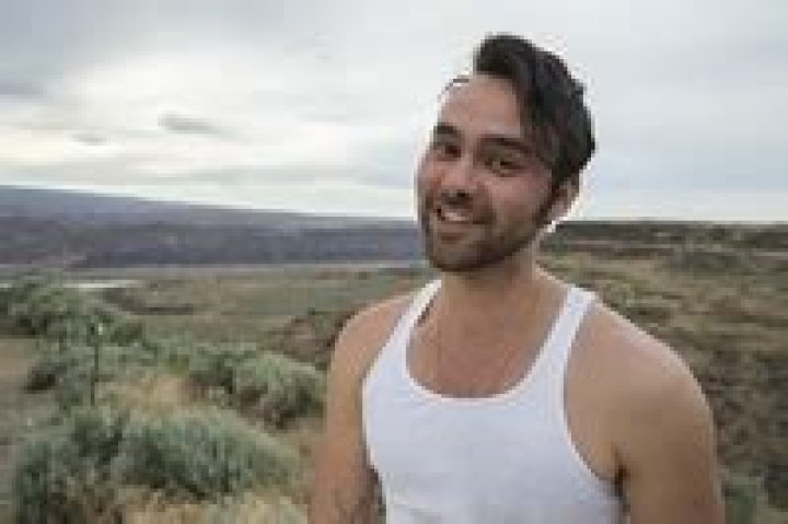 Hire Shakey Graves for a Corporate Event or Performance Booking.