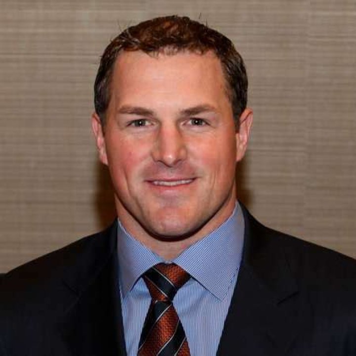 Jason Witten Bio - salary, net worth, contract, stats, bio, career, wife, child