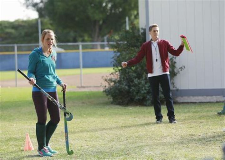 KATIE LECLERC, LUCAS GRABEEL – Celeb Secrets