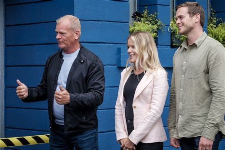 Michael and Sherry Holmes Are Helping Community Heroes with New Show ‘Holmes Family Effect’ (Exclusive) – Celeb Secrets