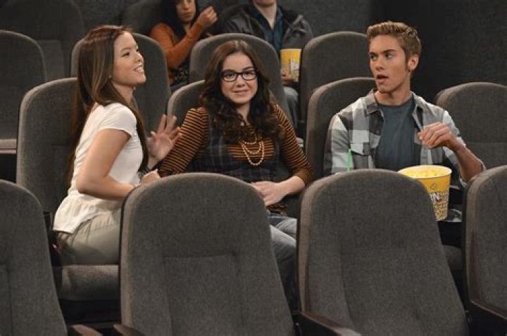 SARAH GILMAN, AUSTIN NORTH – Celeb Secrets