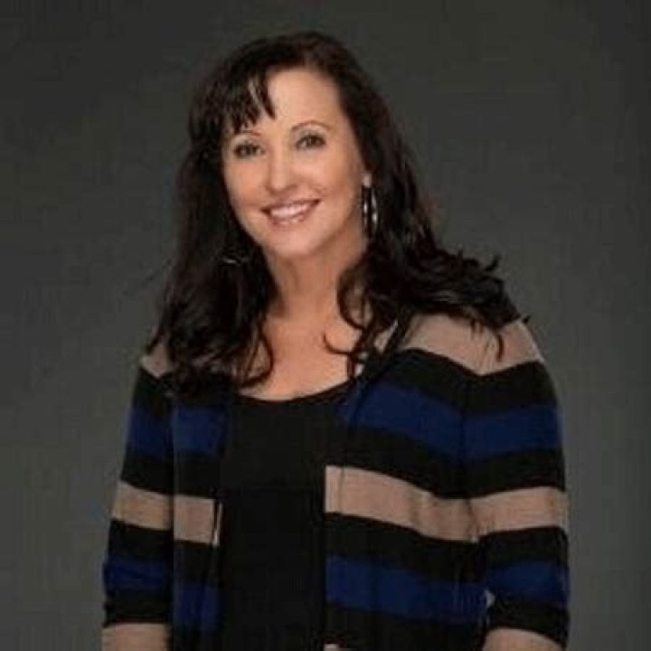 Shannon Knapp Bio - married, net worth