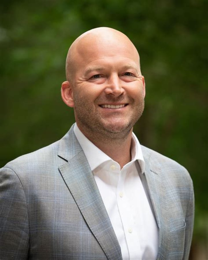 Tim Hasselbeck Bio-salary, net worth, married, career, age, nationality, wife, children, house, affair, relationship, biography