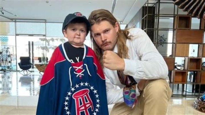 Who Is He In A Relationship With? Is He Married?